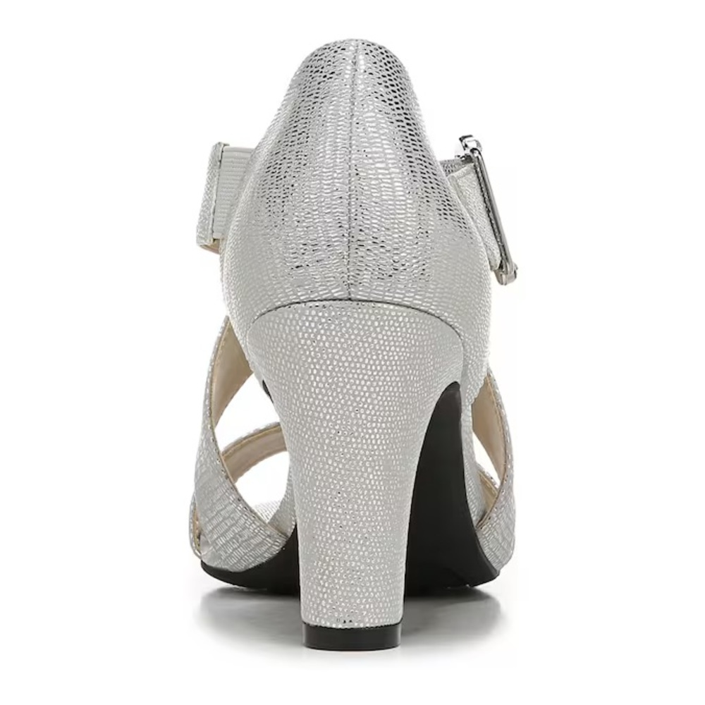 New-Life Stride Carlyle Sandal in Silver Metallic size 7.5 Wide - Picture 7 of 7